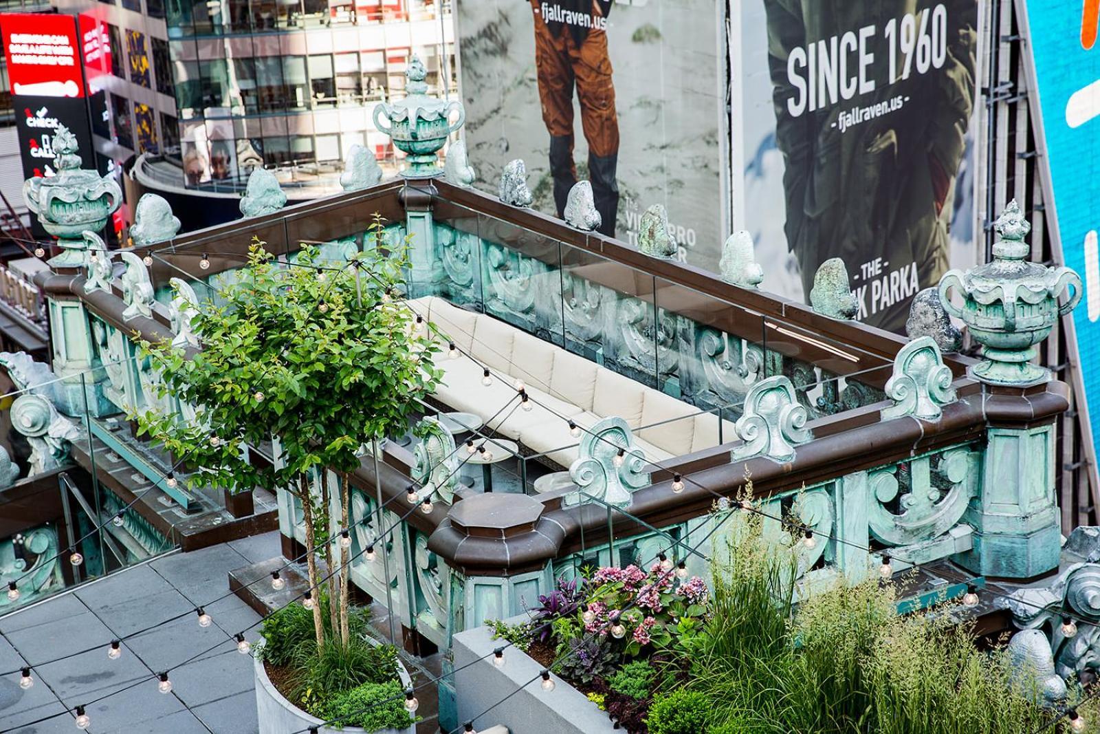 The Knickerbocker Hotel New York Luaran gambar The new glass staircase